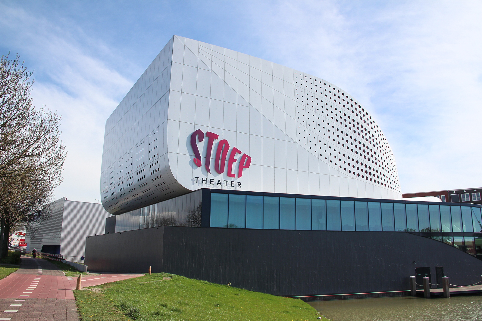 Theater de. Theatre de stoep. Theatre de stoep / UNSTUDIO план. Спейкениссе. Theatre de kampanje, Нидерланды, 2015.